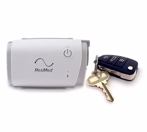 CPAP AirMini AutoSet ResMed é um dos menores aparelhos CPAP do mundo que poderá te acompanhar em qualquer lugar e em todas as noites. Você pode utilizar o AirMini de forma constante, com o máximo de qualidade mobilidade!